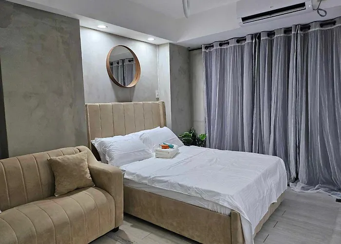 شقة One Bedroom At Azure Urban Near Airport